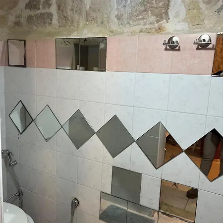 Tresca شقة *